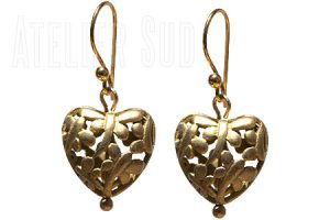 Handgemaakte 18 karaats goud op Indiaas zilveren oorbellen .